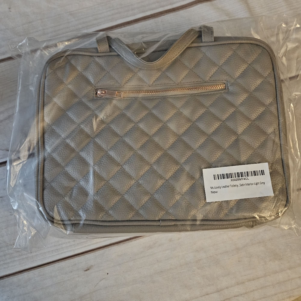 Ms lovely Vegan Leather Toiletry Travel Bag  Large Cosmetic  Grey NEW - Picture 7 of 8